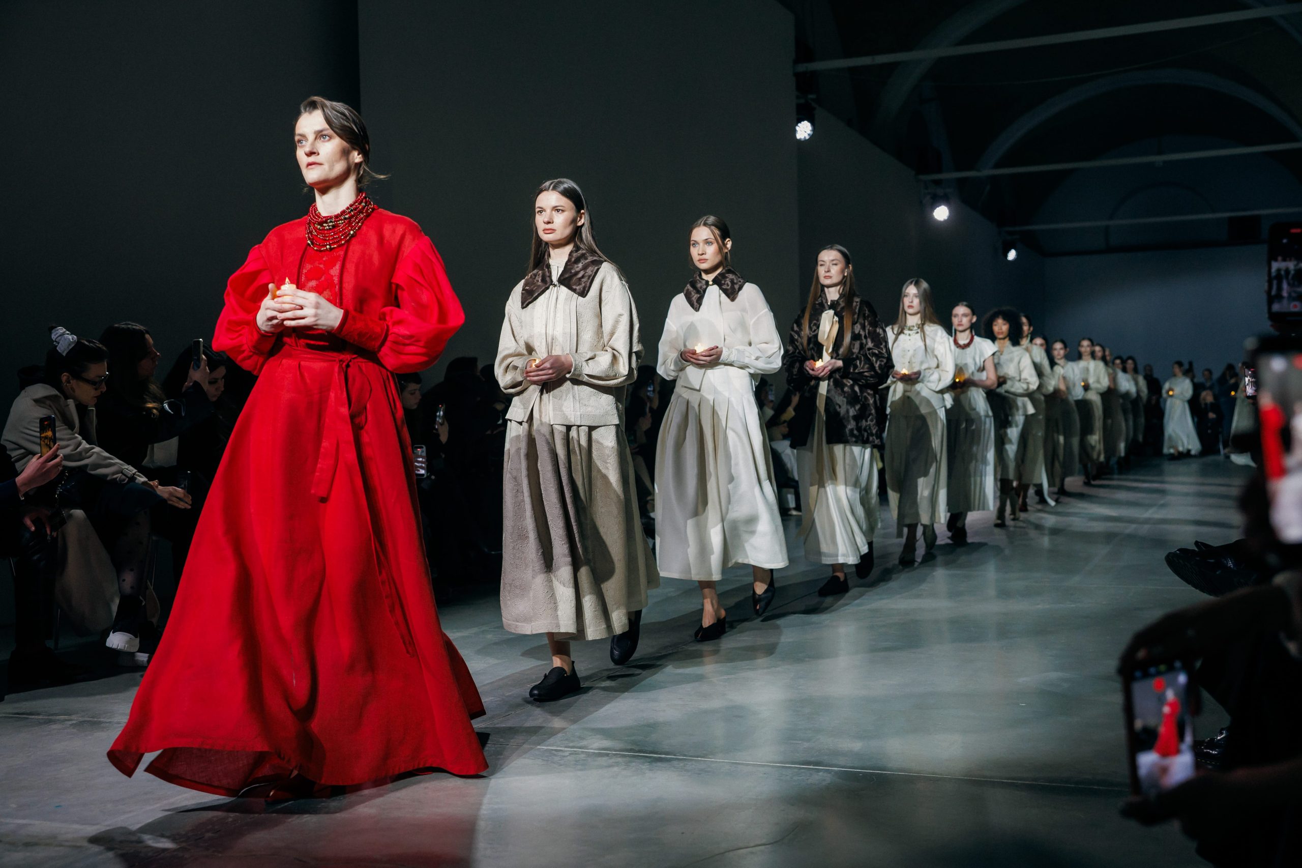 KHRYSTYNA_RACHYTSKA_Backstage_Credits_Serhiy_Khandusenko-18 (1)